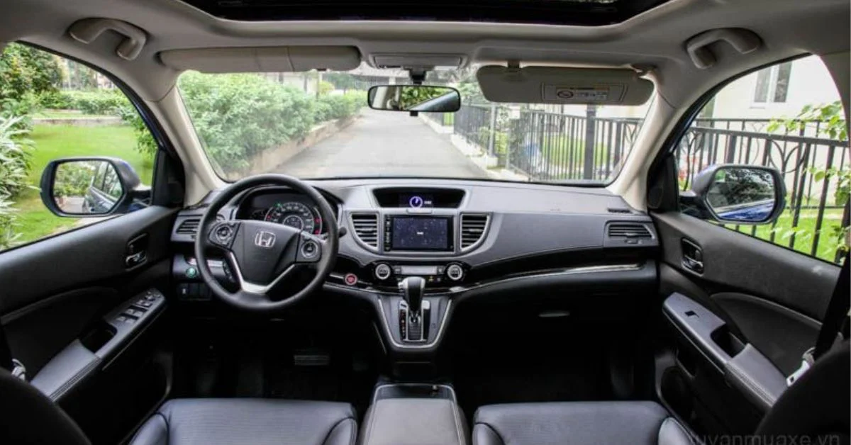 Tiện nghi trong khoang nội thất Honda CRV 2016 khá ấn tượng (Ảnh: Honda Mỹ Đình)
