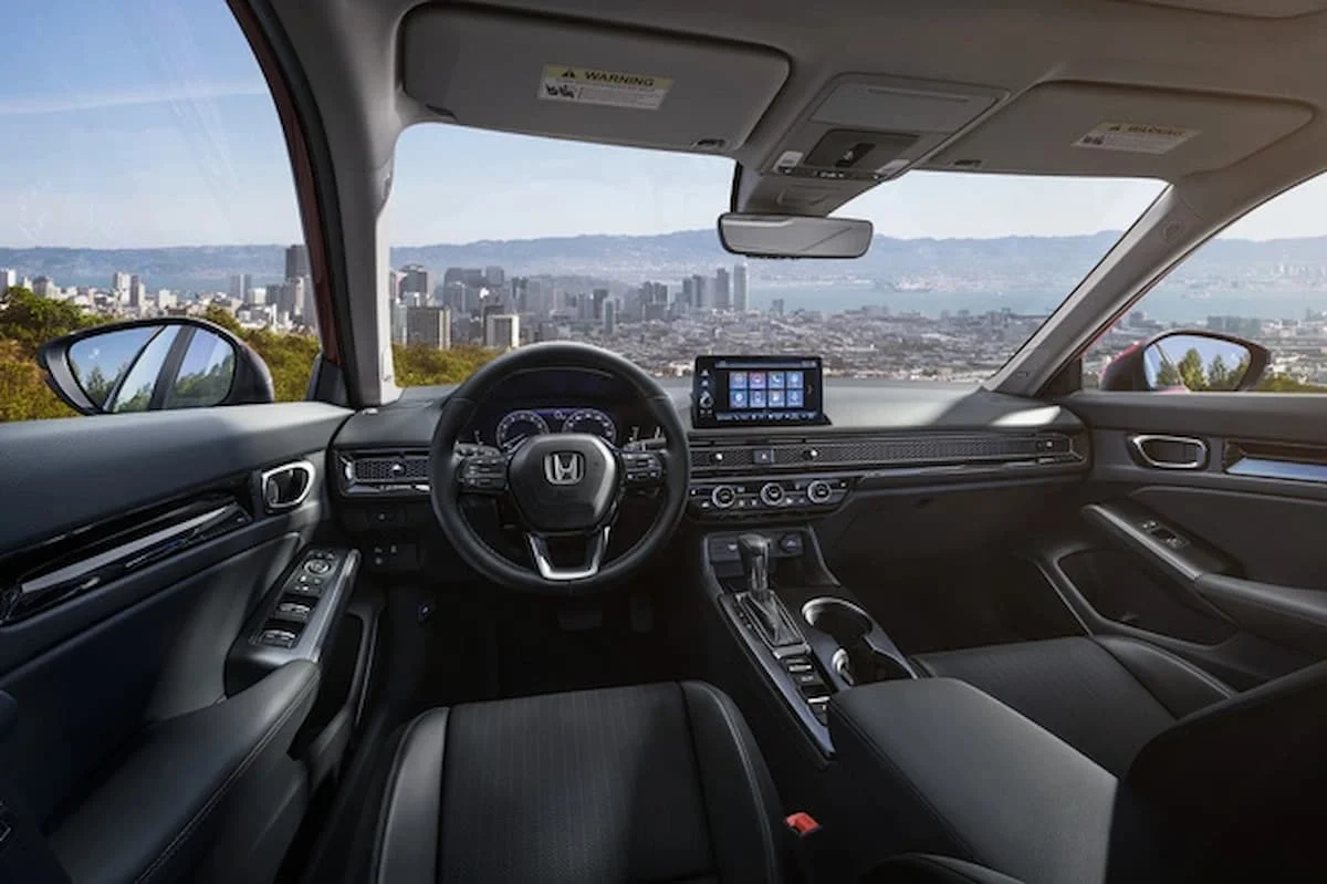 Rộng rãi và đẳng cấp là từ ngữ miêu tả nội thất Honda CR-V thế hệ mới. (Ảnh: Sưu tầm Internet) 