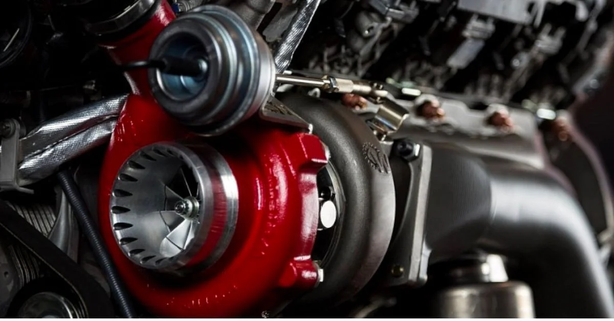 Xe turbo có cấu tạo phức tạp nên tốn nhiều chi phí (Ảnh: Sưu tầm Internet)