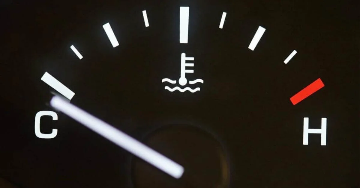 Đồng hồ đo nhiệt độ nước làm mát động cơ xe (Ảnh: Sưu tầm Internet)