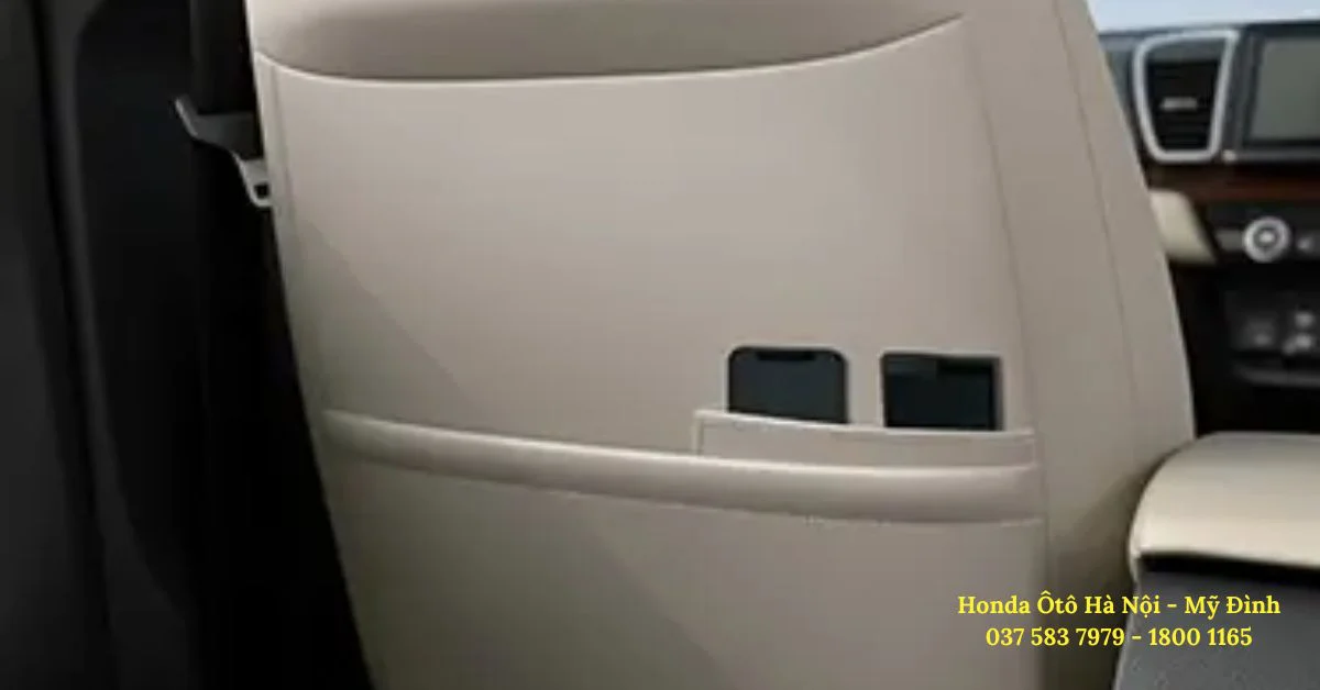 Túi ghế sau có túi phụ đựng điện thoại thông minh (Ảnh: Honda India) 