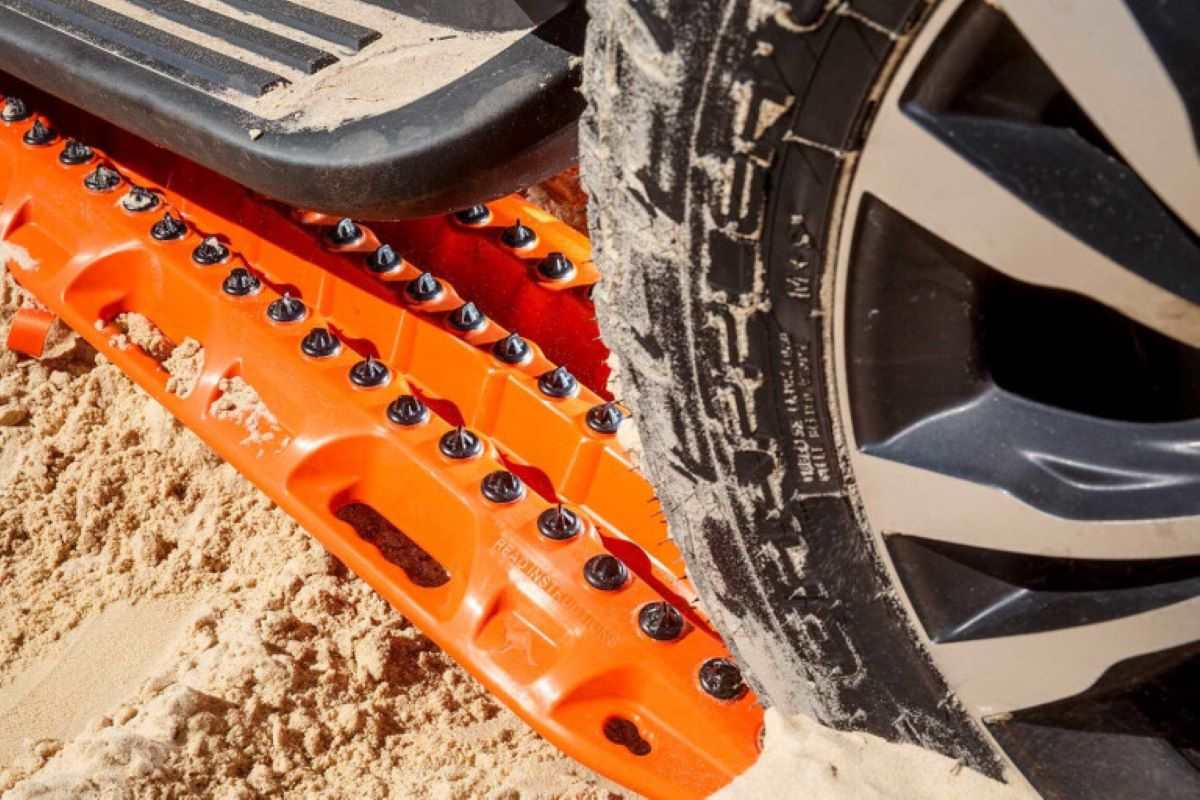 Lồng thép có thể giúp bánh xe đi qua vị trí bị sa lầy mà không cần tốn nhiều công sức (Ảnh: Sưu tầm Internet)
