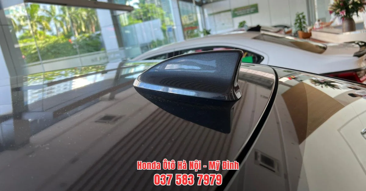 Ăng ten dạng vây cá mập xe Honda City bản L (Ảnh: Honda Ô tô Mỹ Đình)