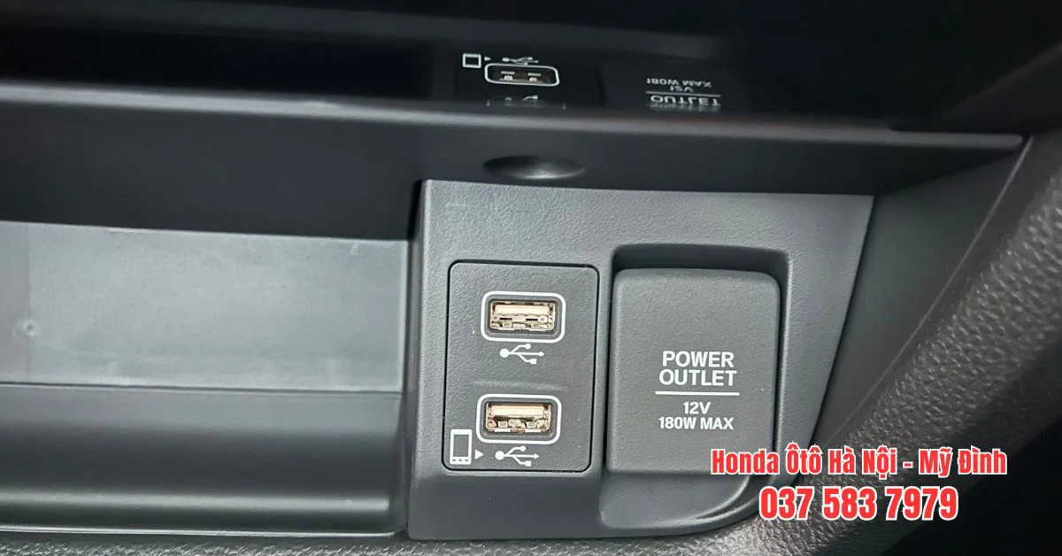 Honda City G được trang bị 3 cổng sạc