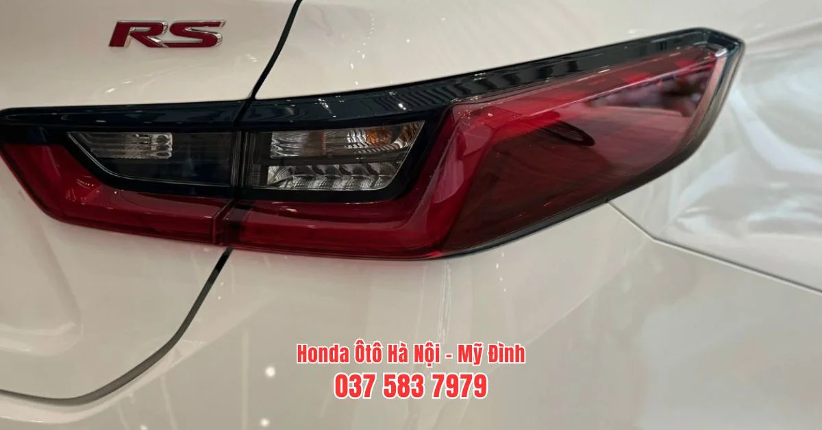 Đèn hậu LED với đường nét thiết kế tinh xảo và nổi bật (Ảnh: Honda Ô tô Mỹ Đình)