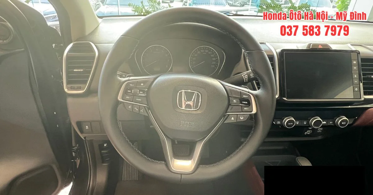 Vô lăng xe Honda City L được bọc bằng da cao cấp 