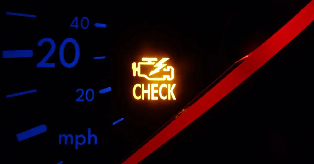 Đèn check engine sáng khi hệ thống động cơ lỗi (Ảnh: Sưu tầm Internet)