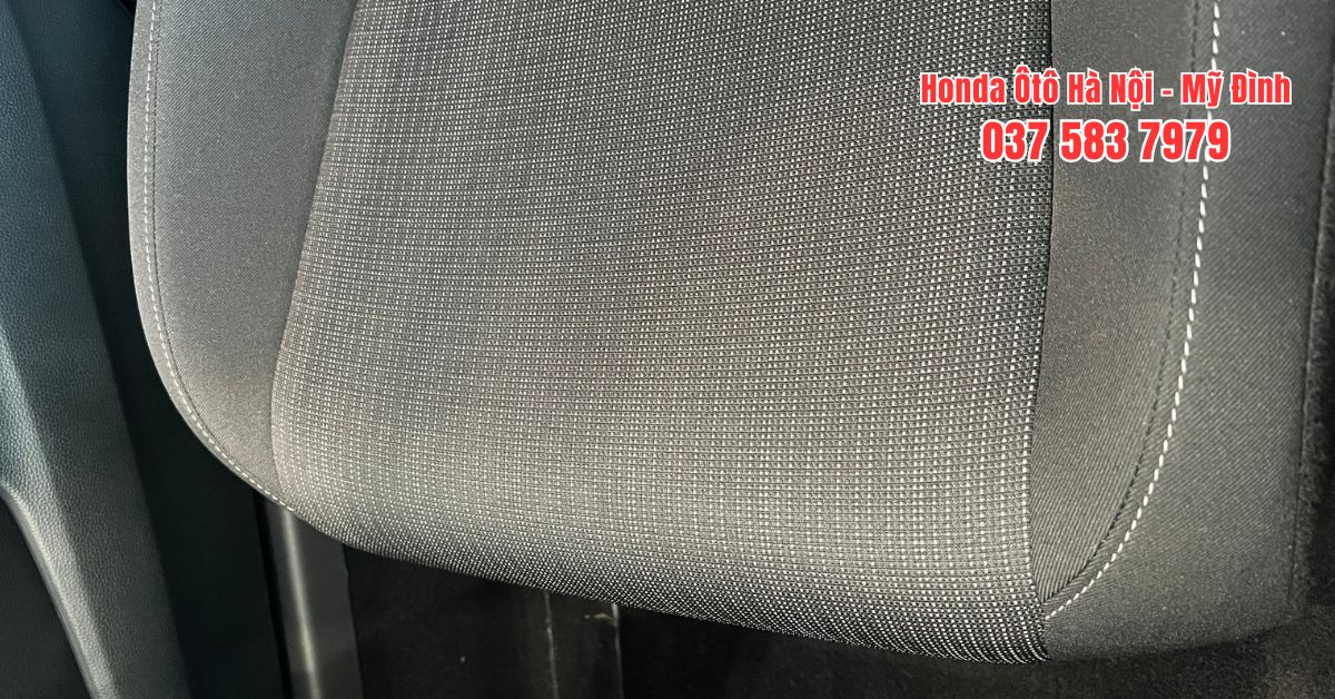 Ghế xe Honda Civic chất liệu nỉ màu đen cao cấp (Ảnh: Honda Ô tô Mỹ Đình)