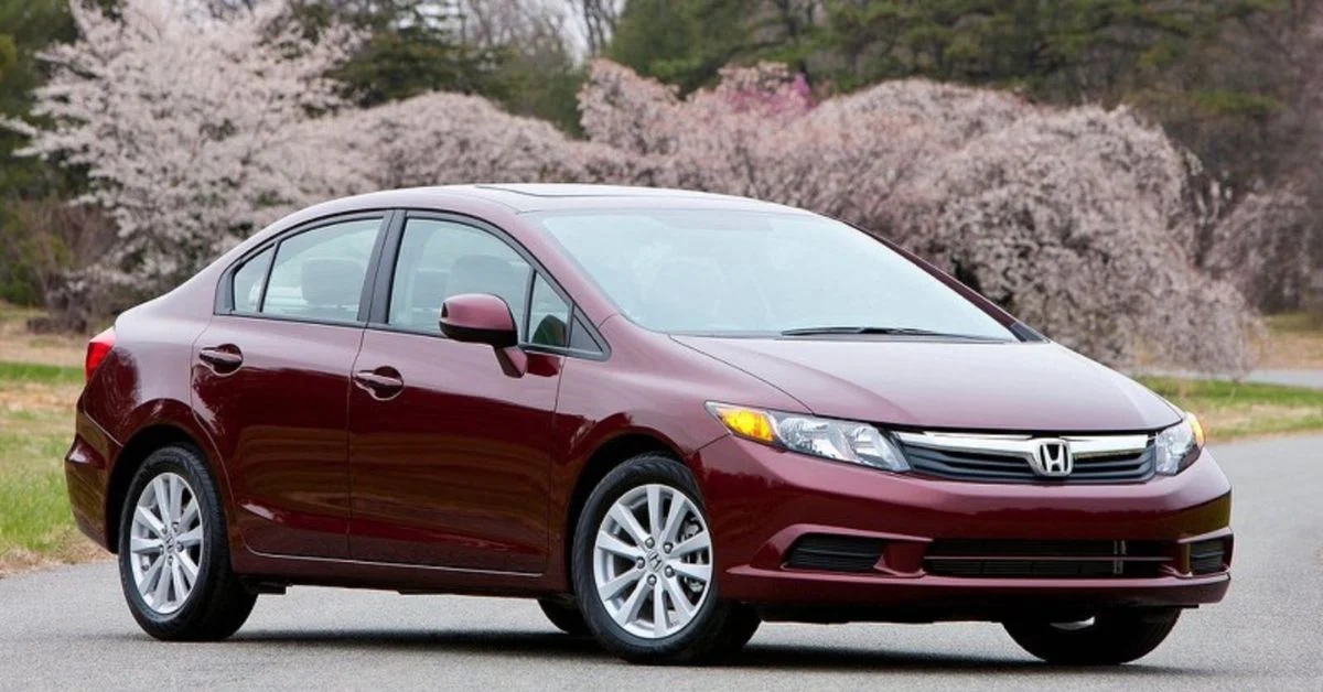 Honda Civic thế hệ thứ chín: 2011 - 2015 (Ảnh: Sưu tầm Internet)