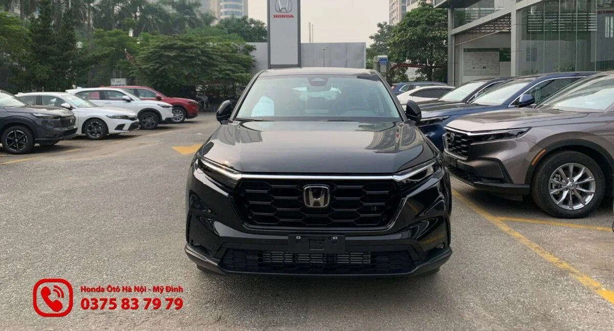 Phần đầu xe của CRV ấn tượng với phong cách thể thao, hiện đại