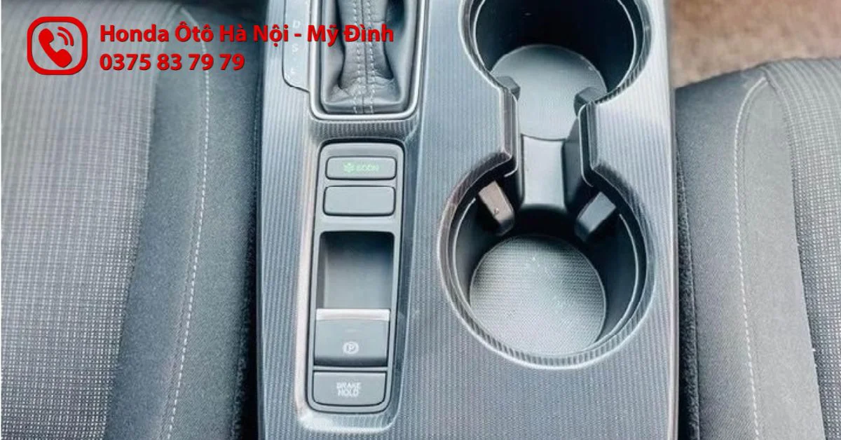 Phanh tay điện tử đảm bảo an toàn cho người dùng khi dừng - đỗ xe trong những trường hợp quên hạ hoặc kéo phanh tay (Ảnh: Honda Ô tô Mỹ Đình)