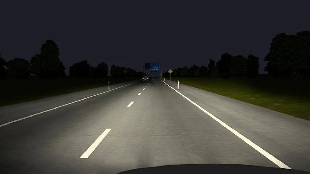 Sử dụng đèn pha đúng lúc, đúng chỗ thể hiện sự văn minh khi lái xe (Ảnh: Sưu tầm internet)