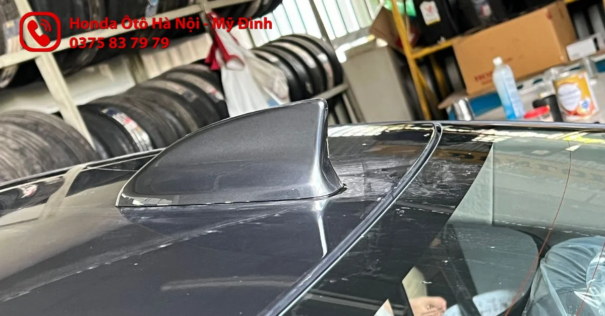 Ăng ten vây cá mập xe Honda City bản G 2023 màu xám