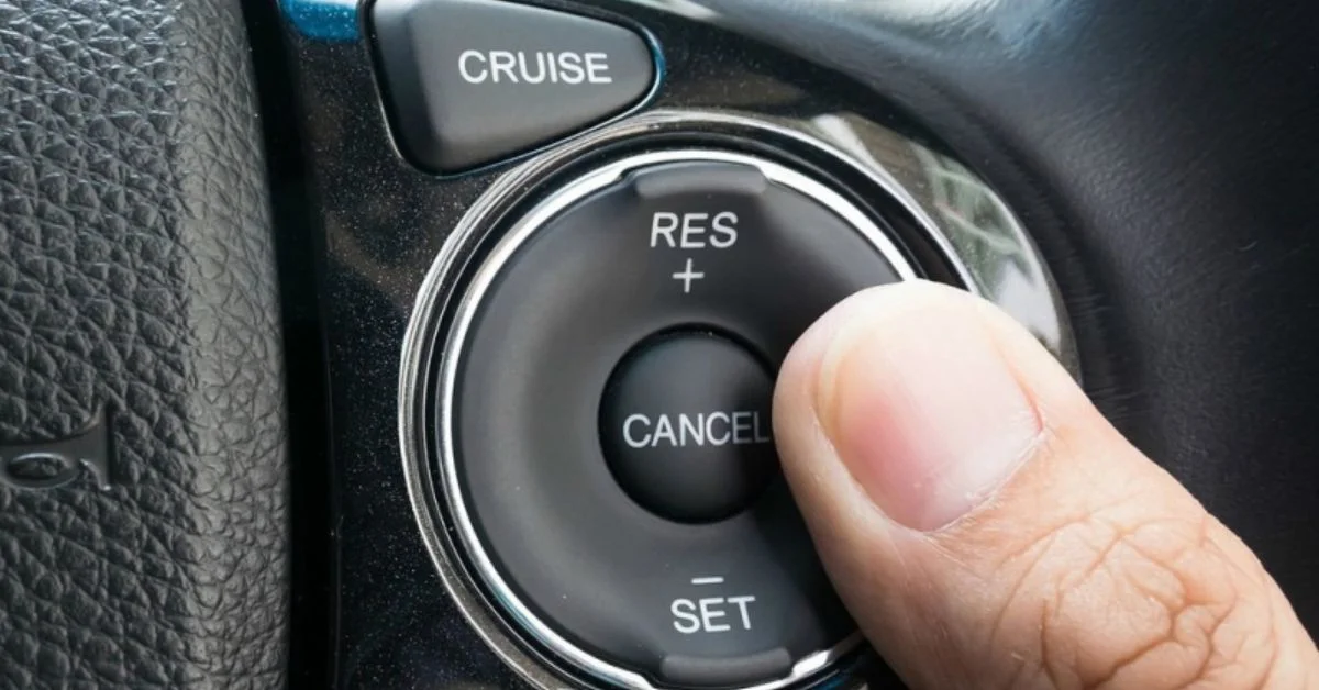 Cruise Control giúp mang lại cho bạn trải nghiệm lái an toàn và thoải mái 