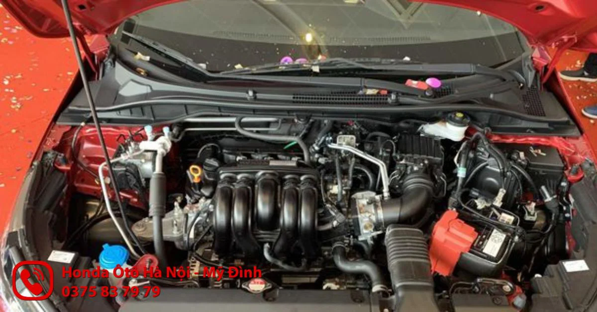 Honda City bản nâng cấp duy trì khối động cơ 1.5L DOHC i-VTEC, sản sinh công suất cực đại 119 Hp/6.600 rpm và mômen xoắn cực đại 145 Nm/ 4.300 rpm cùng hộp số tự động vô cấp (CVT), mang đến cho khách hàng một mẫu sedan với cảm giác lái phấn khích, an tâm trao trọn niềm tin khi trải nghiệm.