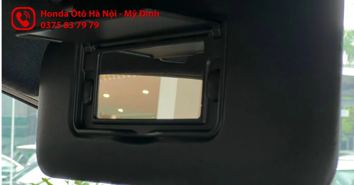 Gương trang điểm ghế lái