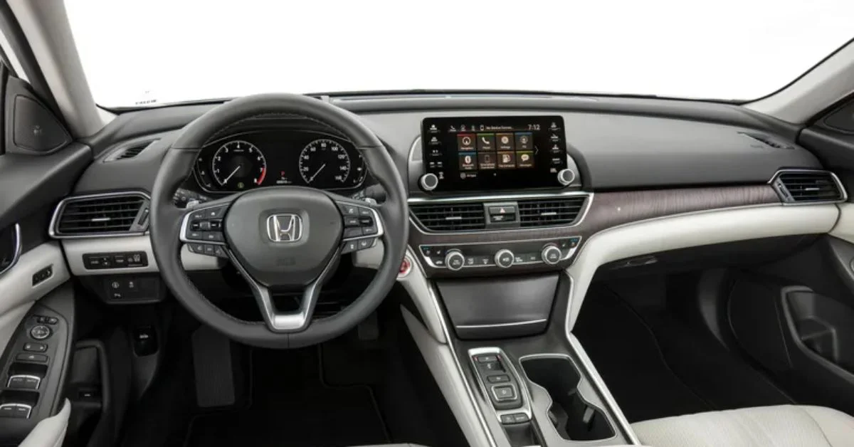 Nội thất Honda Accord thế hệ mới đầy đủ tiện nghi