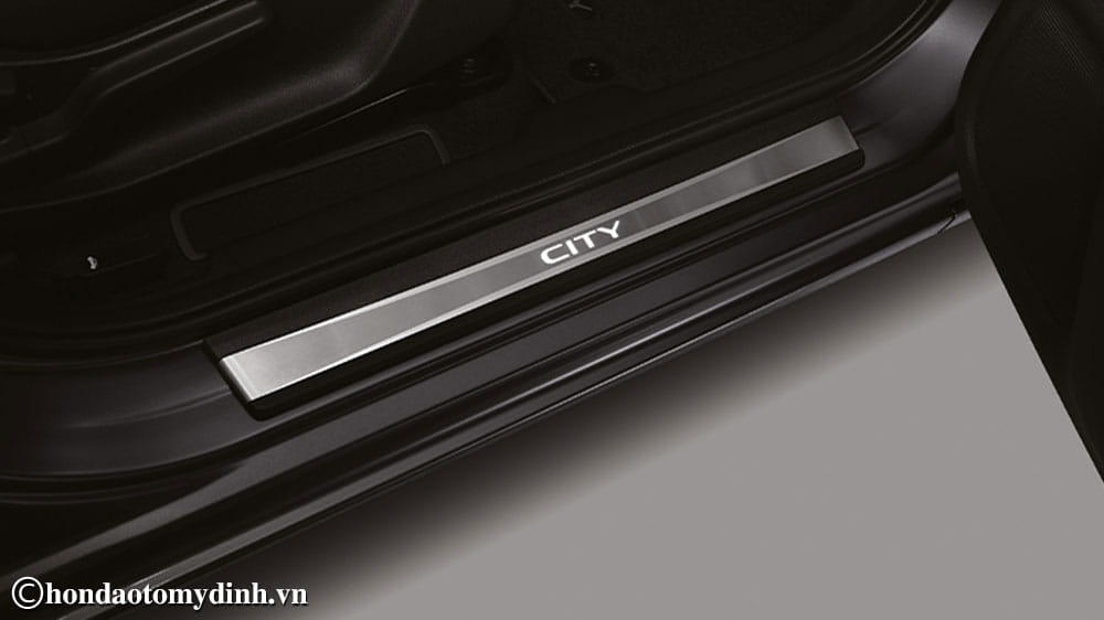 Nẹp bước chân có đèn Honda City