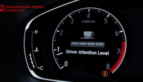 Hệ thống cảnh báo chống buồn ngủ (Driver Attention Monitor) phát hiện tình trạng mất tập trung của người lái khi điều khiển xe