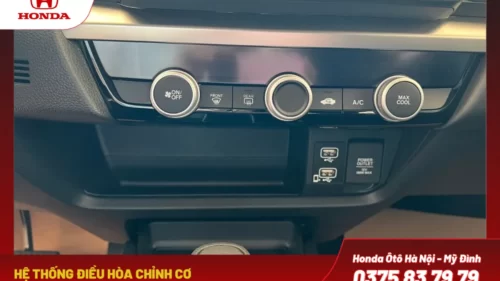 Hệ thống điều hòa chỉnh cơ giúp duy trì không khí mát mẻ trong suốt hành trình.