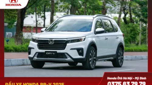 Đầu xe, thiết kế mạnh mẽ, thể thao với cản trước tinh tế làm tăng thêm vẻ hầm hố.