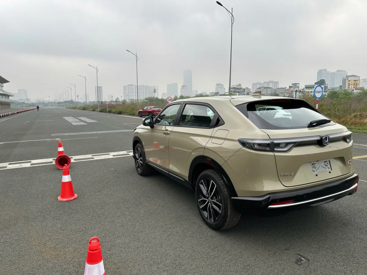 Đuôi xe Honda HR-V 2025