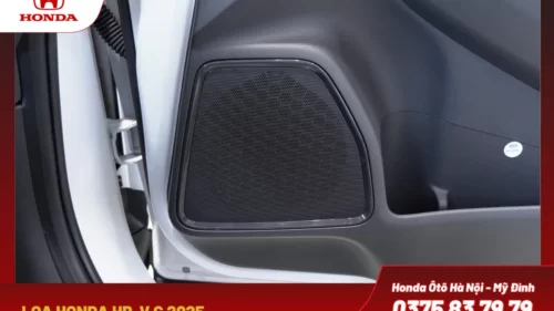 Hệ thống âm thanh 6 loa sống động.