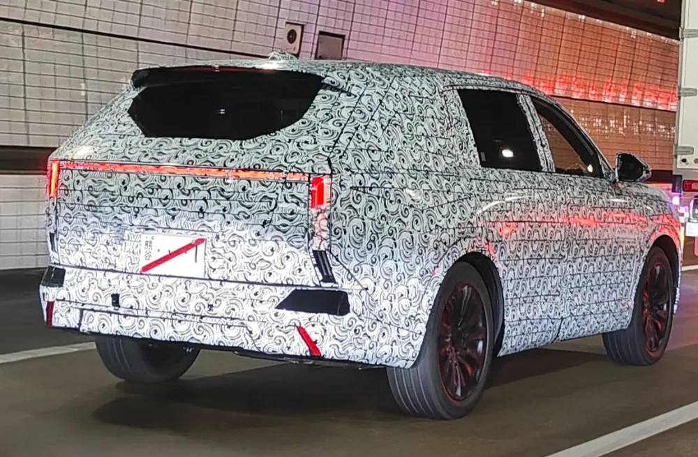 Honda Avancier 2026 đang được chú ý tại Đông Nam Á, nhưng chưa có xác nhận chính thức về khả năng bán tại Việt Nam.